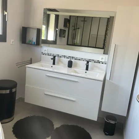 Maison 3 Avec Piscine Privée Proche Vallon Pt D Arc Sud Ardèche *